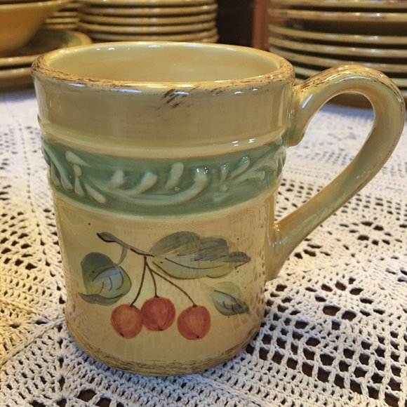 Chris Madden Marsala Home Collection for JC Penney 16-Piece Dinner Set - Picture 4 of 15